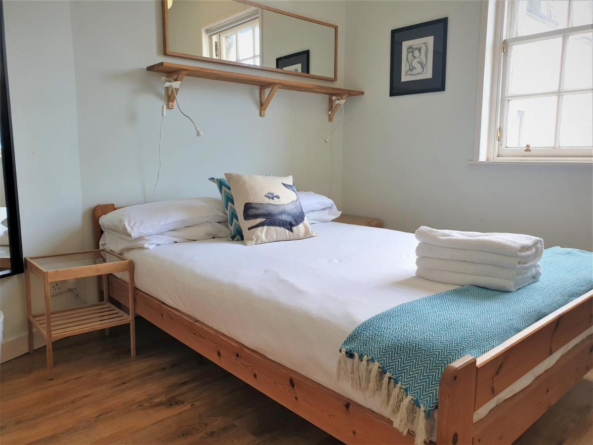 Canongate - Spacious And Historic 2 Bed Flat On Royal Mile Edinburg Exteriör bild